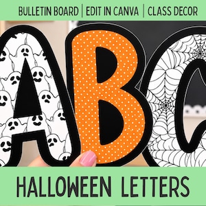 Puede incluir: Tres letras grandes recortadas A, B y C con bordes negros. La letra A presenta un fondo blanco con ilustraciones de fantasmas negros, la letra B es de color naranja sólido con puntos blancos y la letra C tiene un patrón de telaraña blanca.