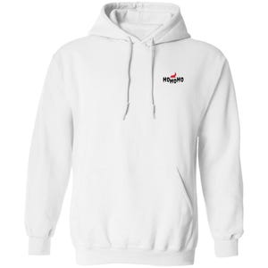 Könnte beinhalten: Ein weißer Kapuzenpullover mit Kordelzug und einer Kängurutasche auf der Vorderseite. Auf der linken Brust befindet sich eine kleine Grafik mit dem Text HOHOHO in schwarzen Buchstaben und einer kleinen roten Hundesilhouette über dem mittleren O.