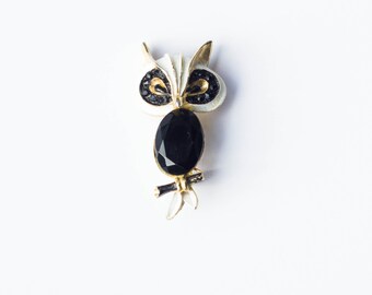 Adorable Vintage Owl Brooch, Gold-colored Metal, White Paint, Black Rhinestones