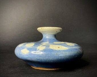Vintage Squat Bud Vase Pot Magnolia Art Pottery Studios Stoneware, Hand Thrown and Carved, Blue and White Glaze, Floral Motif, Artist Stamp