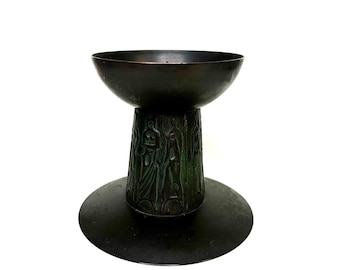 Portavelas de metal, grabado de figuras femeninas, hermosa pátina y detalle, arte femenino, feminista, vintage