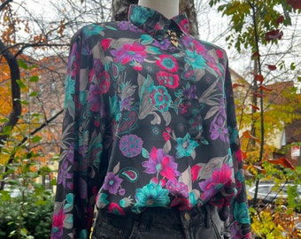 Freddie Brooks Realness: Vintage 80s Shiny Jewel Toned Paisley Print Pullover Blouse w Batwing Sleeves,Half Placket and Elastic Waist,Sz XL