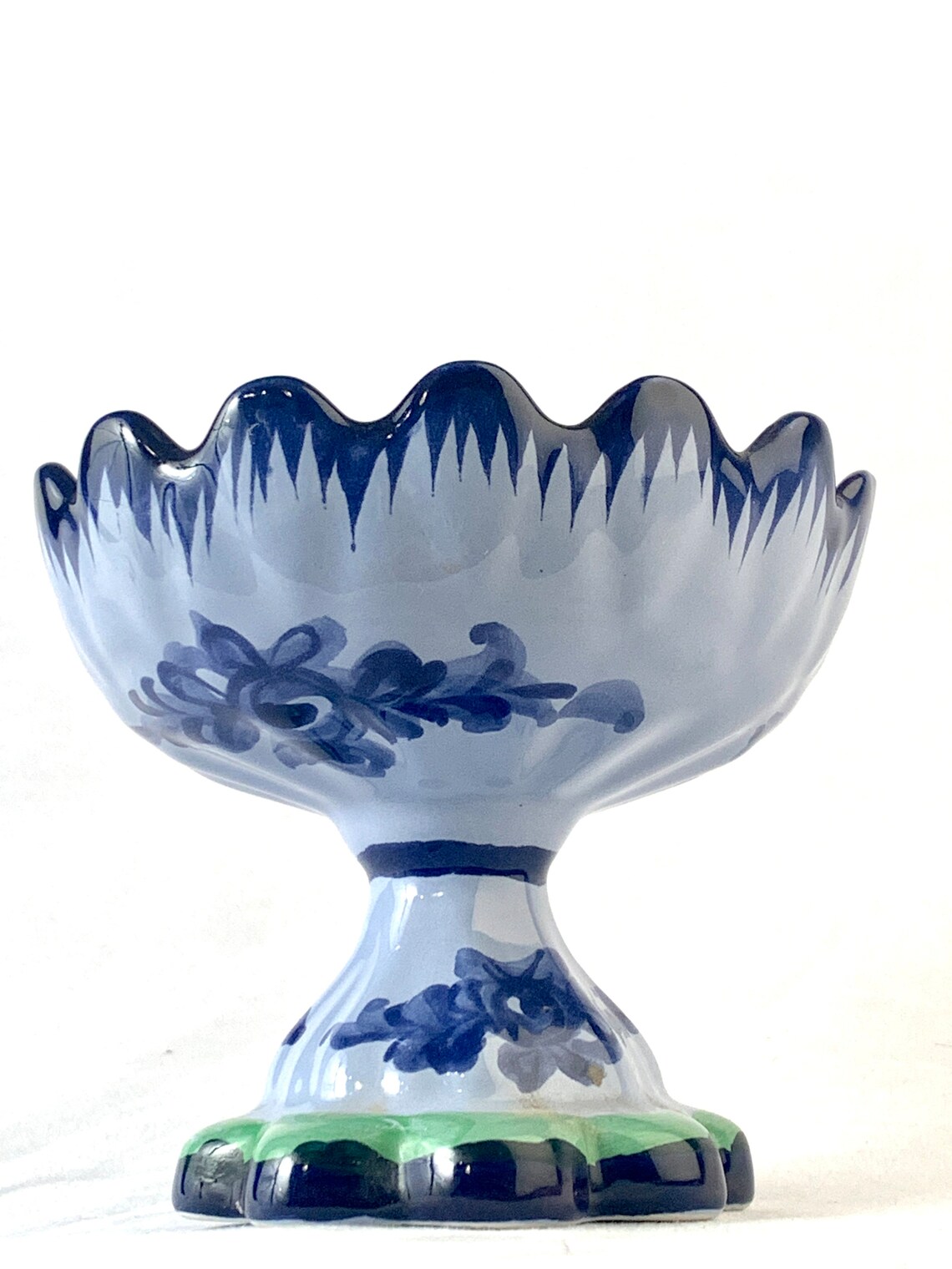 Photo inspiration: Gallery Detail: Vintage Vestal Floral Portuguese Blue Ceramic Painted Footed Bowl Dish