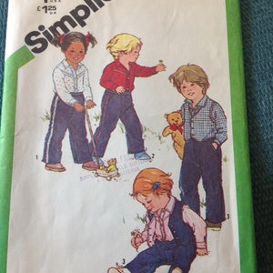 Simplicity Sewing Pattern 9885 from 1980.   Toddlers&#39; shirt, pull-on pants, and reversible vest, size 3