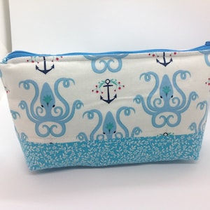 essential oil bag, carry essential oils, padded bag for oils, Clutch bag for essential oils, pouch for oils, padded pouch