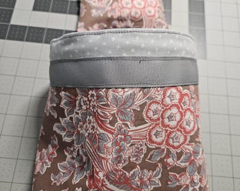 Scrapcatcher or snips bag for sewers and crafters.