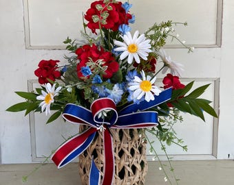 Patriotic Floral Basket Arrangement, Red White Blue Centerpiece, Americana Decor, Daisy Geranium Arrangement, Summer Table Decor, July 4th