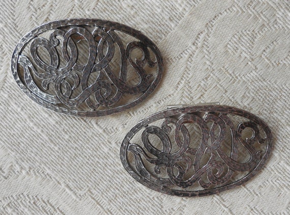 1960's Silver Tone Oval Scroll Shoe Clips - image 4