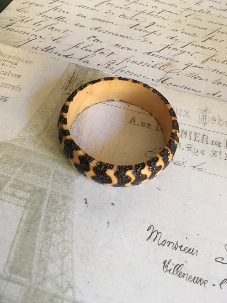 Wooden Jewellery Wooden Bangle with a thick Wavy Design using Pyrography and Resin