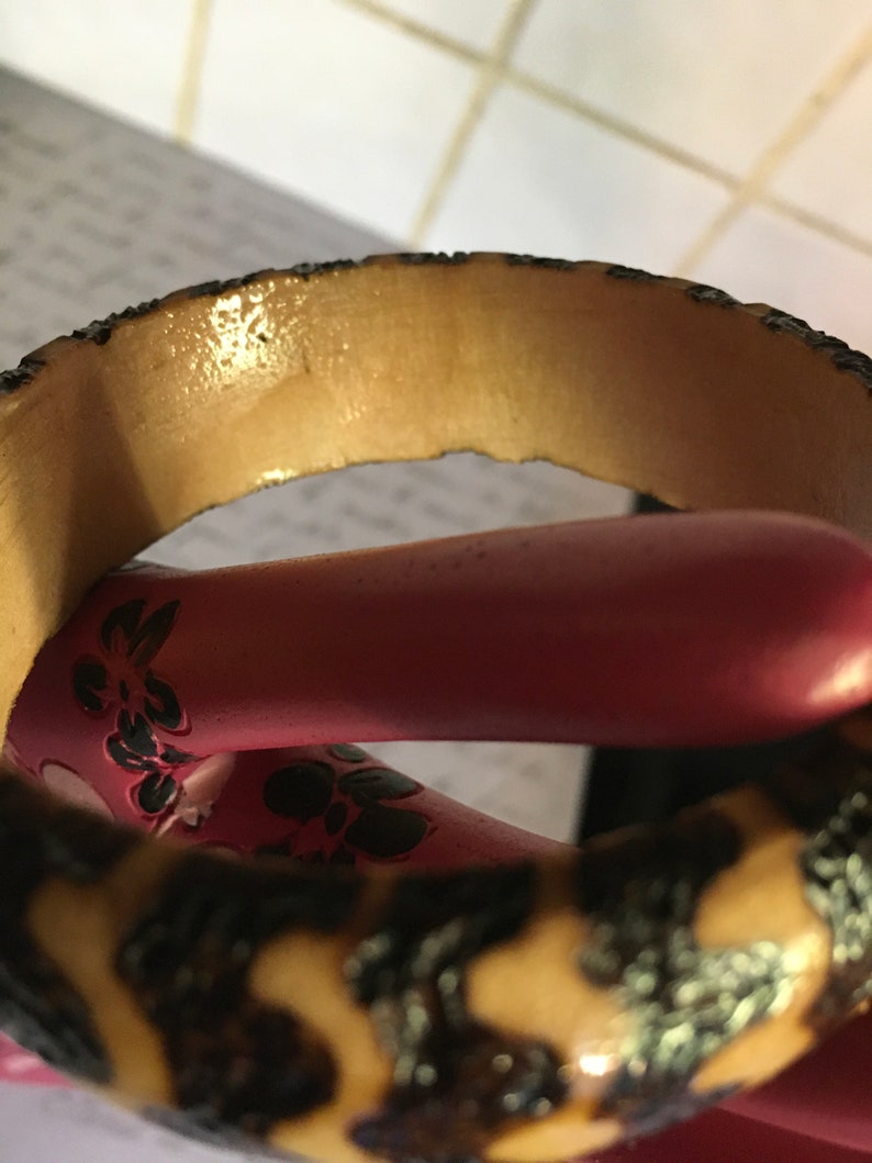 Wooden Jewellery Wooden Bangle with a thick Wavy Design using Pyrography and Resin