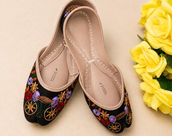 Embroidered Khussa Shoes for Women, Pakistani Jutti, Punjabi Jutti, Traditional Ethnic Flats, Bridal Wedding Shoes, Mehndi Eid Footwear