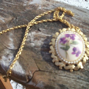 Vintage Gold Necklace with Removeable Brooch Pin Gold Chain image 1