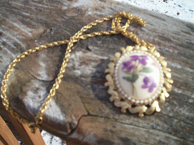 Vintage Gold Necklace with Removeable Brooch Pin Gold Chain image 1