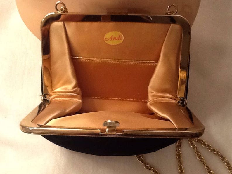 Vintage Womens Evening Purse Bag Clutch with Gold over Shoulder Chain Black Velvet Gold Clasp Ande Bild 3