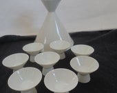 Vintage White Porcelain Sake Set, Sake, Sake Set, Porcelain Sake Set, White Sake Set, Sake Pitcher 8 Sake Cups, Mid Century Sake Set