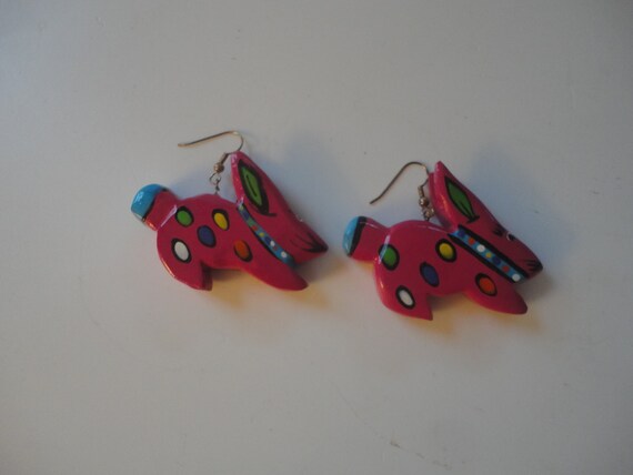 Vintage Hand Painted Hot Pink Wood Bunny Earrings… - image 2