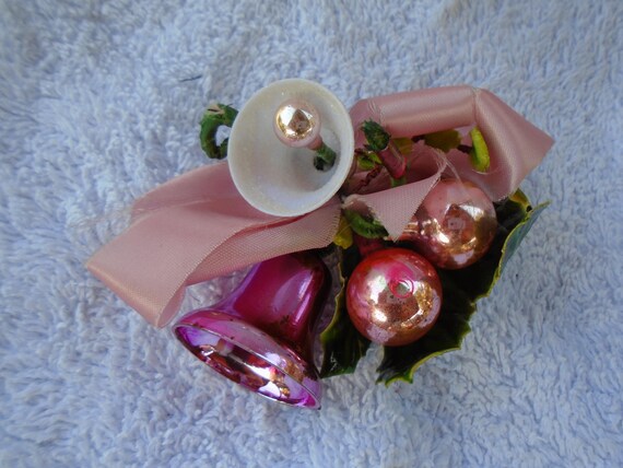 Vintage Pink Ornaments Tinsel Pink Ribbon Foil Leaves Christmas Corsage, Christmas Corsage, Corsage, Vintage Corsage Japan, Corsage Bauble