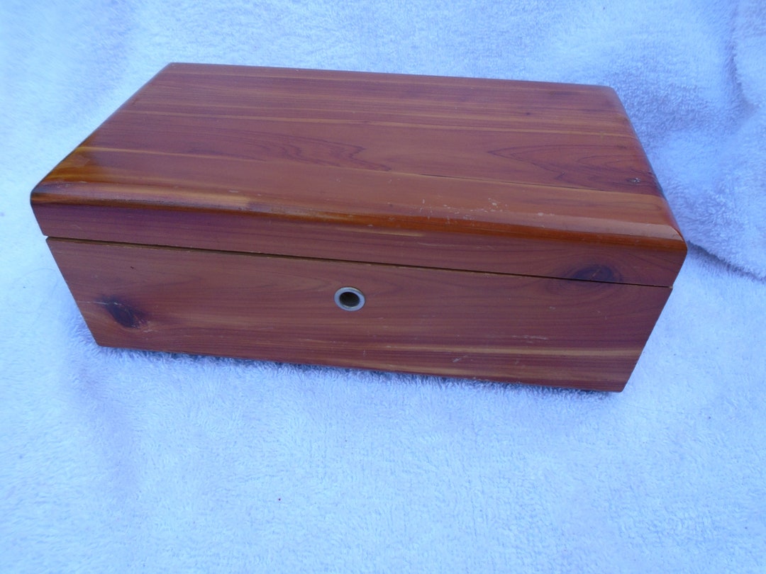 Vintage Miniature Lane's Cedar Chest Sample Box, Cedar Box, Cedar Chest