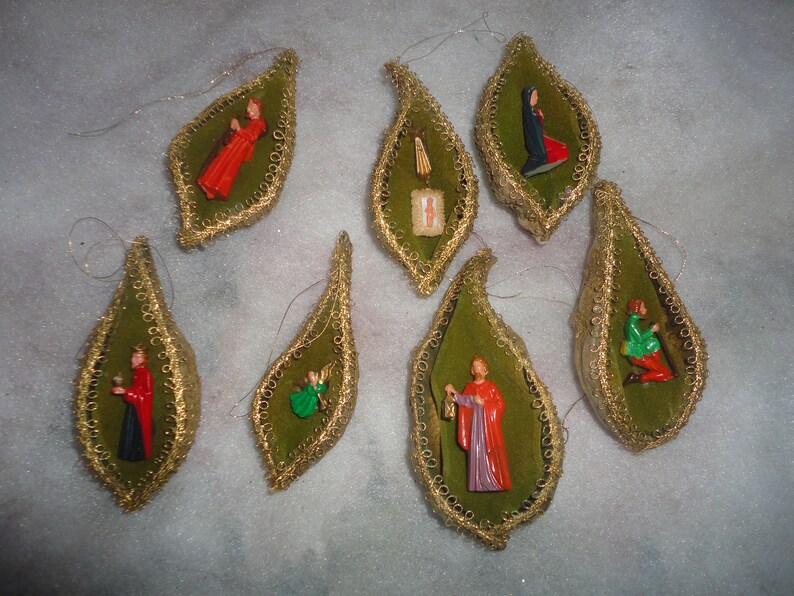Creche Nativity Ornament Vintage Handmade Milkweed Nativity Ornaments Creche Ornaments Milkweed Ornaments Holiday Decorations Milkweed