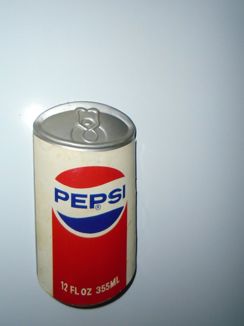 Compare and contrast coke and pepsi picture