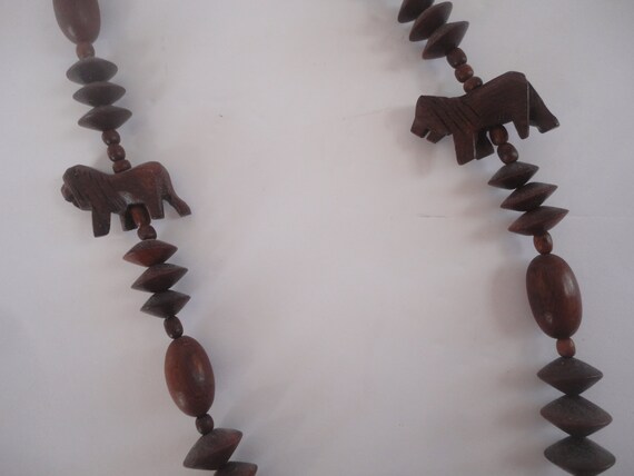 Vintage African Safari Wood Chunky Necklace, Larg… - image 3