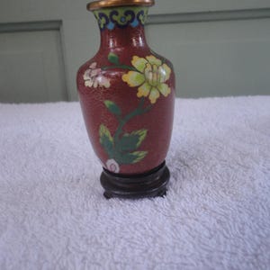 Vintage Enamel Floral Cloisonne Champleve Miniature Vase with Wooden Stand, Miniature Enamel Ginger Vase,Enamel Cloisonne Vase Made in China