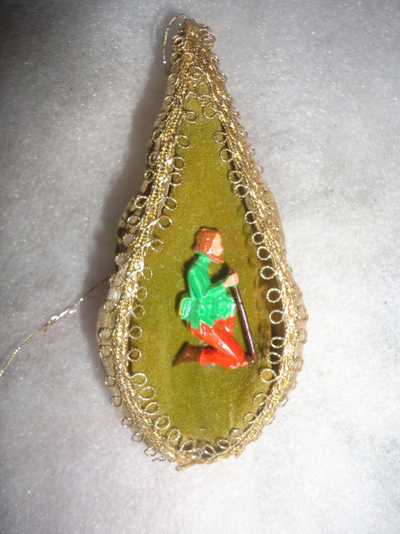 Creche Nativity Ornament Vintage Handmade Milkweed Nativity Ornaments Creche Ornaments Milkweed Ornaments Holiday Decorations Milkweed