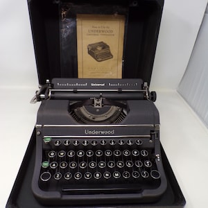 Vintage Portable Underwood Typewriter - Etsy