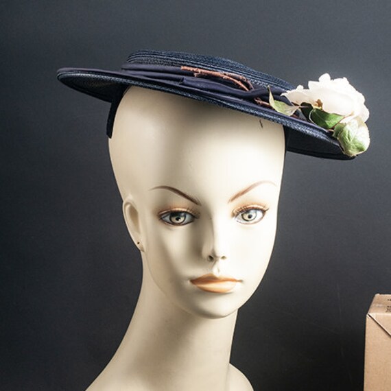 Adele Clair NY, navy halo hat. 1960, flower, fasc… - image 2