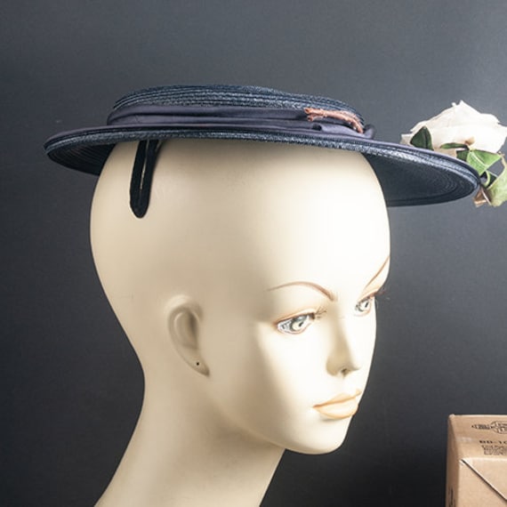 Adele Clair NY, navy halo hat. 1960, flower, fasc… - image 3