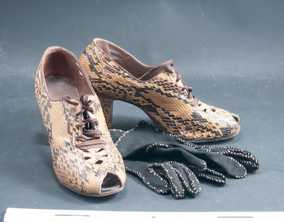 1930s or 40's snake peep toe heels. Appx size 5 R… - image 2