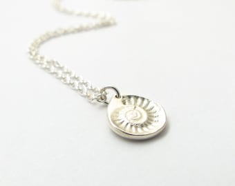 Pendentif Ammonite - Un bijou unique aux origines millénaires | Cristal