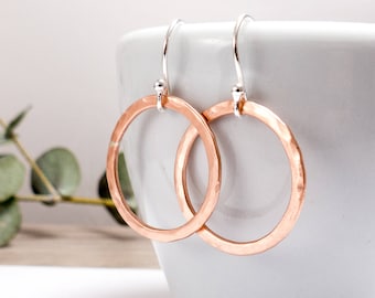 Copper Hoop Earrings - Hammered Copper Circle Ring Earrings - Rustic Earrings - Modern Minimal Earrings - Dangle Earrings - Drop Earrings