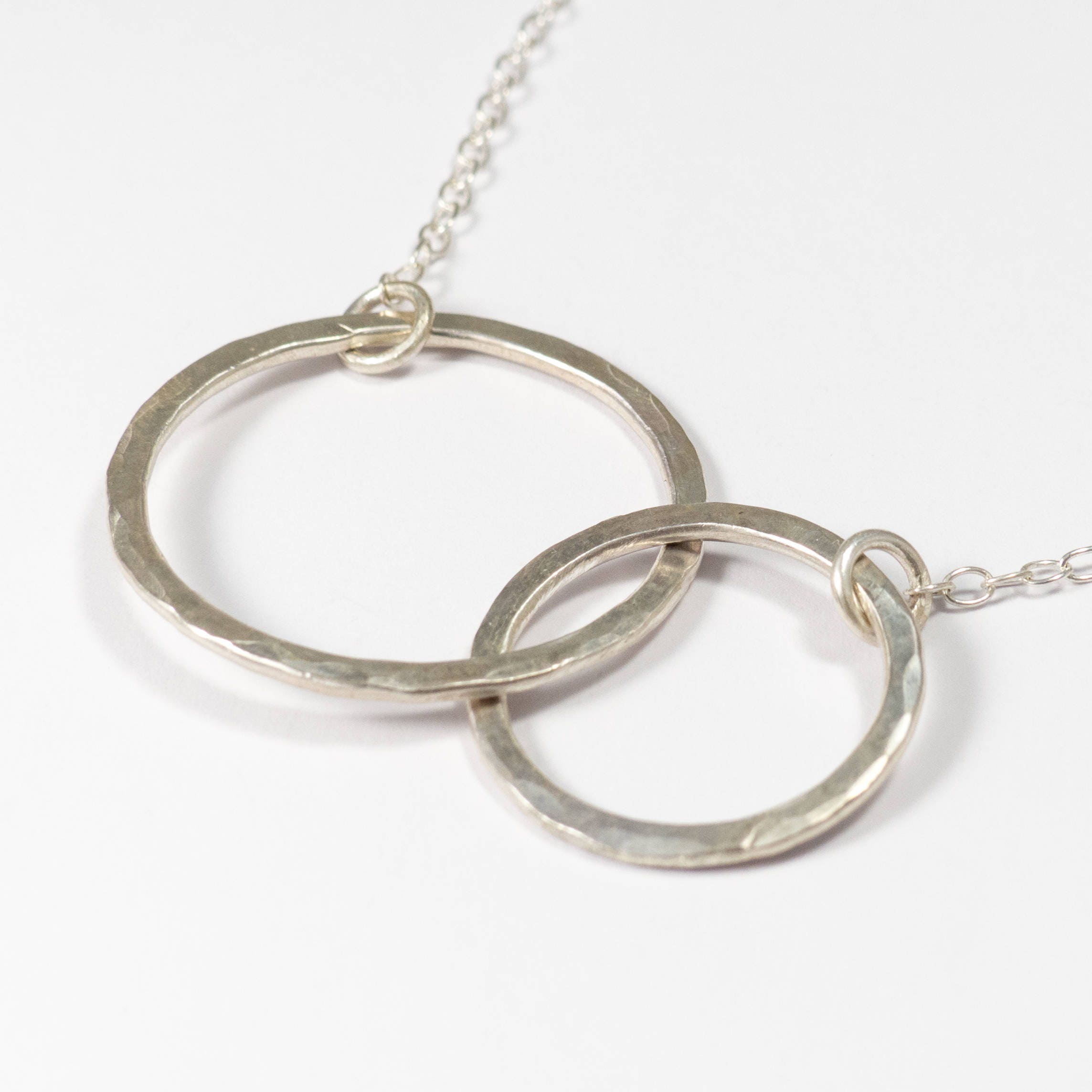 Mother daughter interlocking circle necklace Clearance