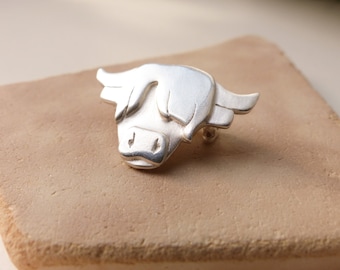 Highland Cow Animal Brooch - Highland Cattle - Cow Jewelry - Scottish Brooch - Scottish Jewellery - Cute Animals - Animal Jewellery