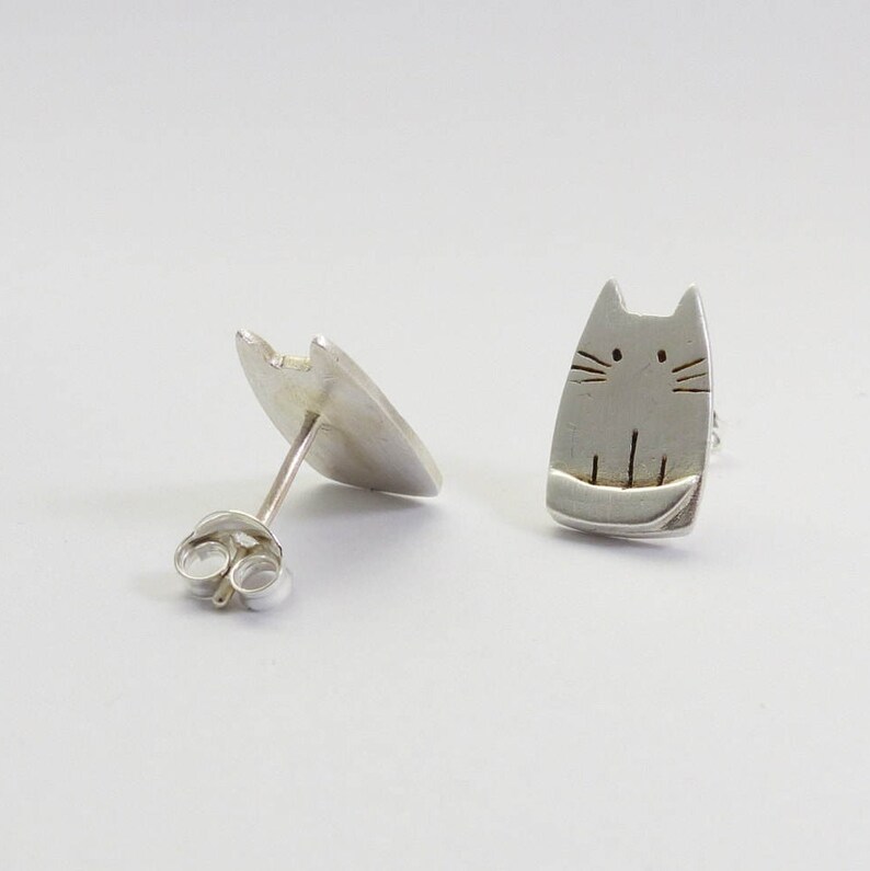 Pet Lover Gift Cat lady Stud Earrings Cat Lover Gifts For Her Gift for Mother/'s Day Animal Pet Jewelry Unique Silver Cat Earrings