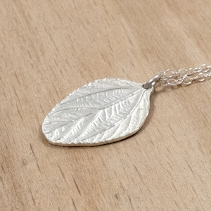 Silver Leaf Pendant  Woodland Jewellery - Leaf Pendant Necklace - Botanical Jewellery - Nature Necklace - Autumn Leaves - Holiday Gift