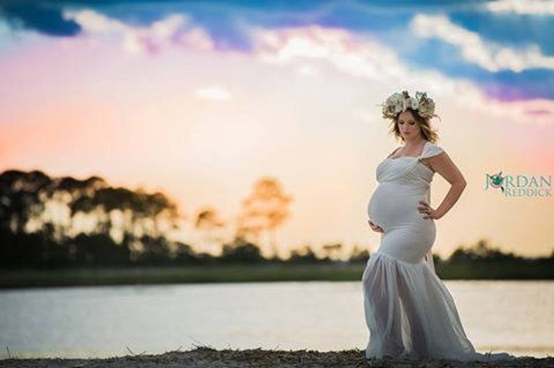 Maternity Gown for Photo Shot Blake Maternity ~ Fitted Maternity ~ Sweetheart Maternity ~ Maternity Wedding ~ Couture Parfait
