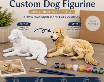 Könnte beinhalten: Ein DIY-Set mit einer weißen Hundefigur, einer bemalten Golden Retriever-Figur, zwei Pinseln und neun kleinen Farbtöpfen. Der Text umfasst PAINT YOUR OWN Custom Dog Figurine, MADE FROM YOUR PHOTO, BEFORE, AFTER und Small WONDER ATELIER.