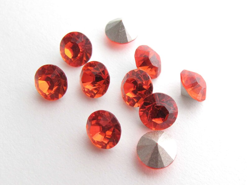 Chatons Hyacinth Orange Crystal Rhinestone Round Pointed Foil Back Glass Gems Embellishments Set of 10 Size SS29 / 6mm image 7