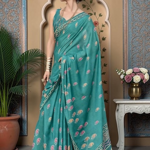 Zeegroene zijden sari met print van Mal Mal, sari met bloemenprint, Indiase sari met blouse, elegante sari voor speciale gelegenheden, feestelijke sari voor op kantoor