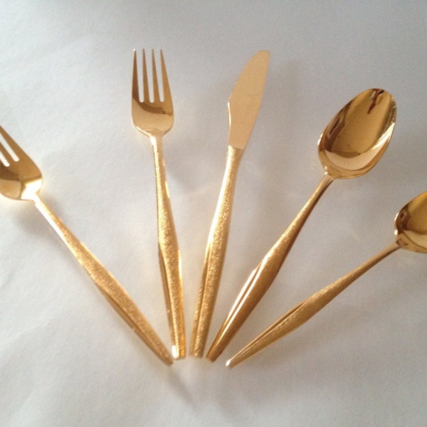 MCM Gold 5-Piece Florentine Flatware Setting (rental available)