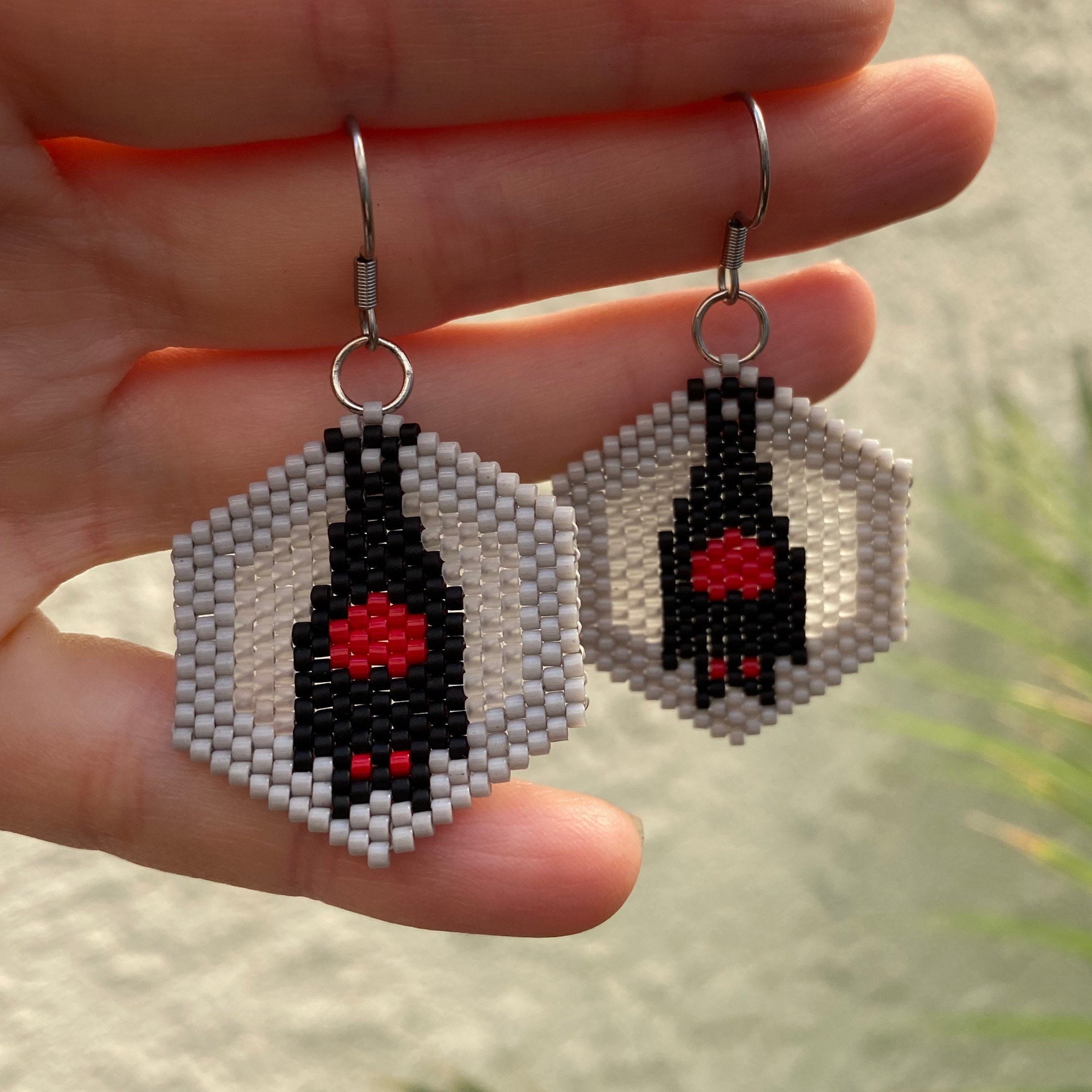 BEADED BAT EARRINGS murciélago colgante negro con corazón Etsy