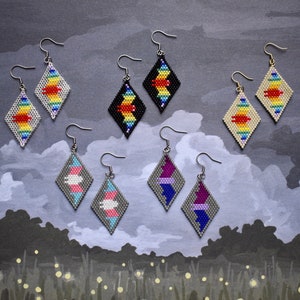 Perlen Fledermaus Pride Ohrringe, Regenbogen Fledermäuse, LGBTQIA, Trans, Bisexual, Pride Month, Fledermaus Ohrringe, Fledermaus Liebhaber Geschenk, Pride Ohrringe