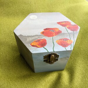 Poppy jewelry box wood Acrylic painting red poppies on the box Flowers painting gift for floral lover Hand painted art image 7