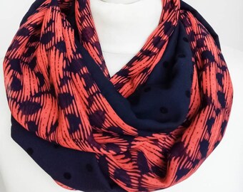 Tour de cour Snood rouge coquelicot // tissu à pois // écharpe circulaire // ENVOI GRATUIT