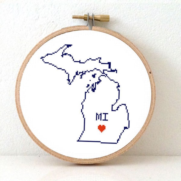 MICHIGAN Map Cross Stitch Pattern. MI State Needlepoint pattern highlighting Lansing. USA decor