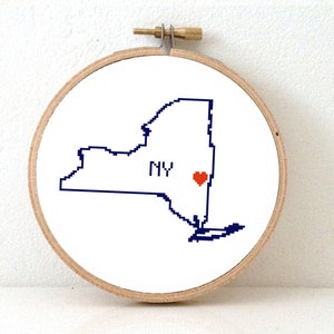 New York USA borduurpatroon. New York staat borduurpatroon met Albany. USA decoratie. Bruiloft kado