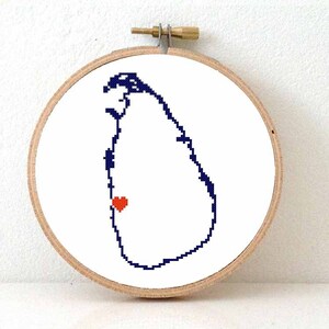 Sri Lanka map modern cross stitch pattern. Sri Lanka with heart for Sri Jayewardenapura Kotte, Colombo. Sri Lanka gift.