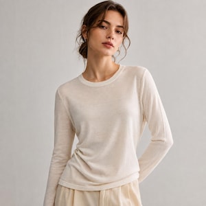 100% Merino Wool Crew Neck Top, Soft Lightweight Layering Shirt, Loose Fit Knit Sweater
